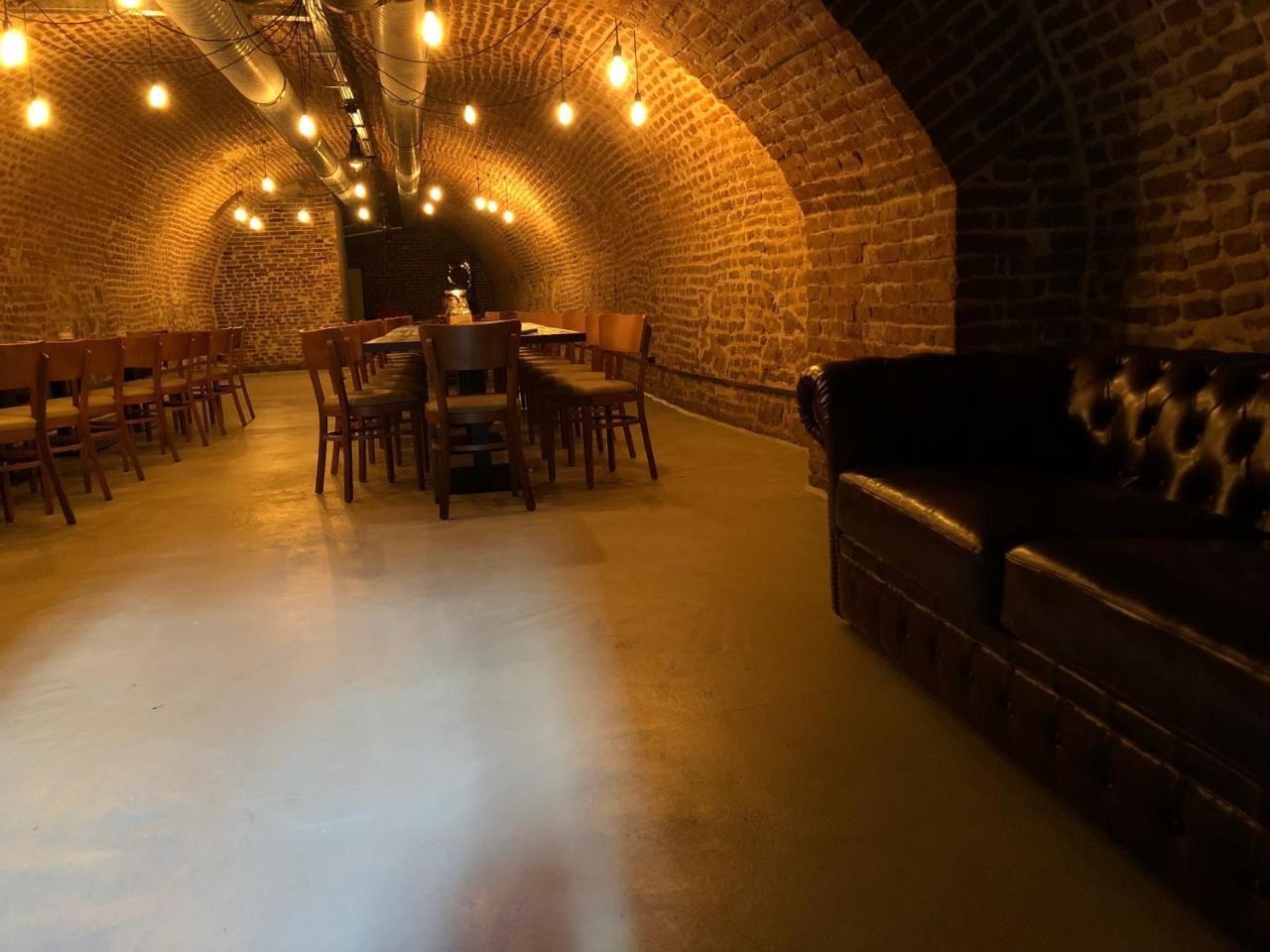 Boutique Hostel Zum Goldenen Kegel Відень Екстер'єр фото