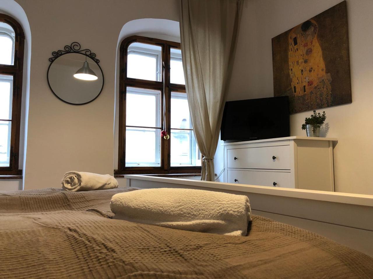 Boutique Hostel Zum Goldenen Kegel Відень Екстер'єр фото