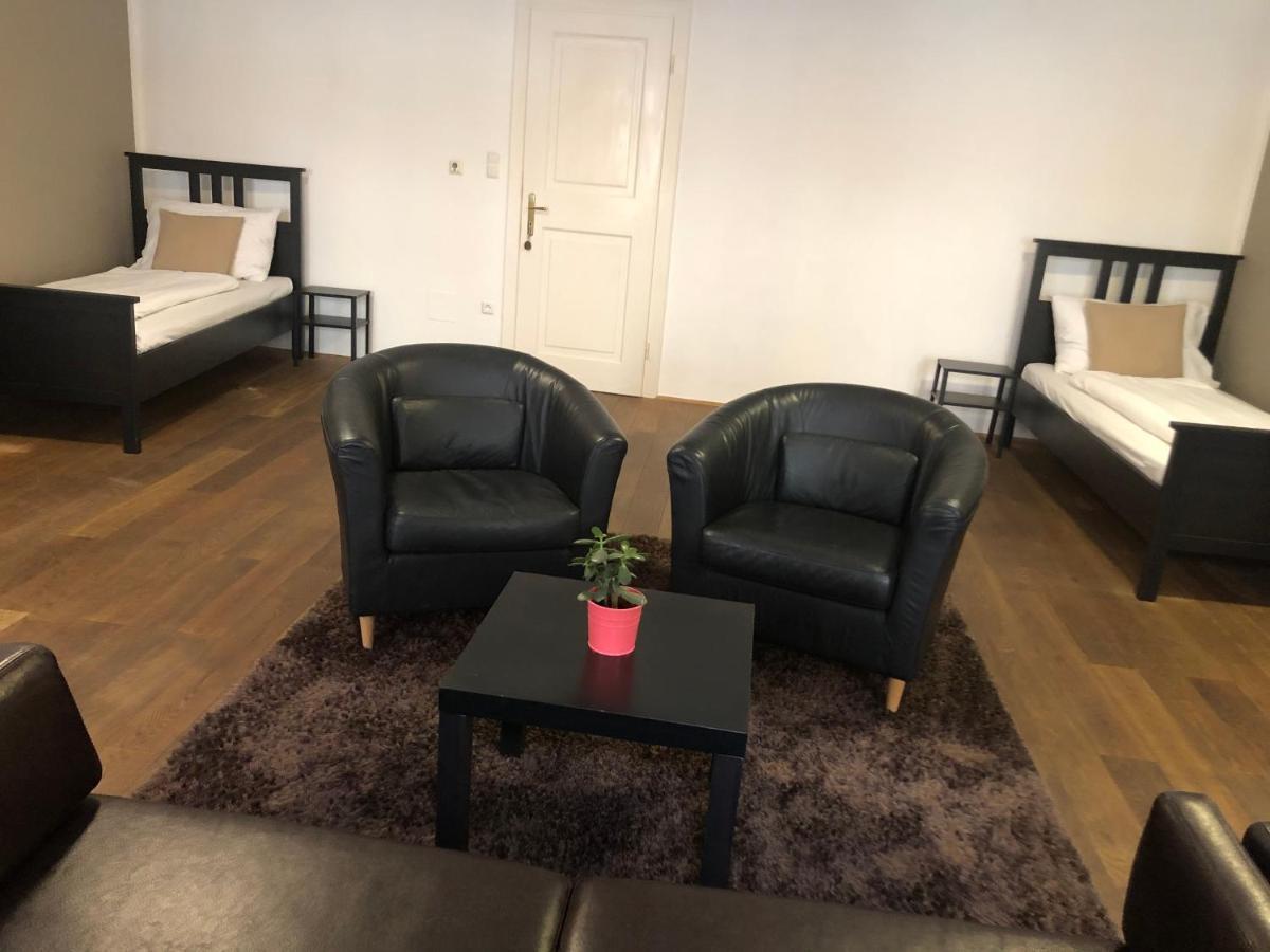 Boutique Hostel Zum Goldenen Kegel Відень Екстер'єр фото