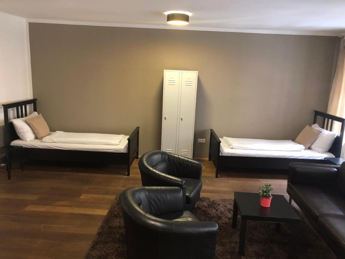 Boutique Hostel Zum Goldenen Kegel Відень Екстер'єр фото